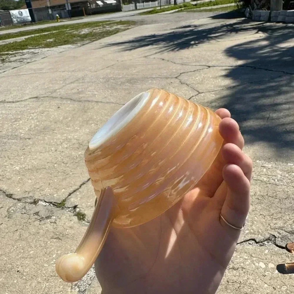 Vintage Fire King Ware Peach Luster Beehive Soup Bowl Collectible - Set of 8 - Picture 5 of 6